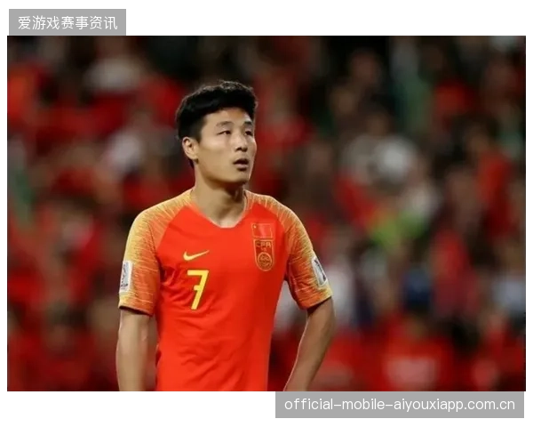 国足3-0大胜，前锋双响轰出状态
